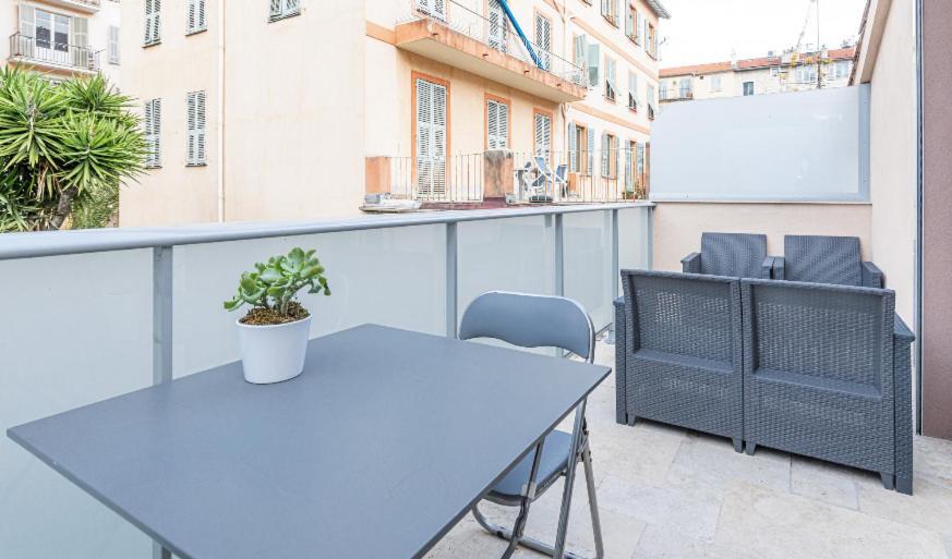 Studio Cozy Avec Terrasse N12 นีซ ภายนอก รูปภาพ